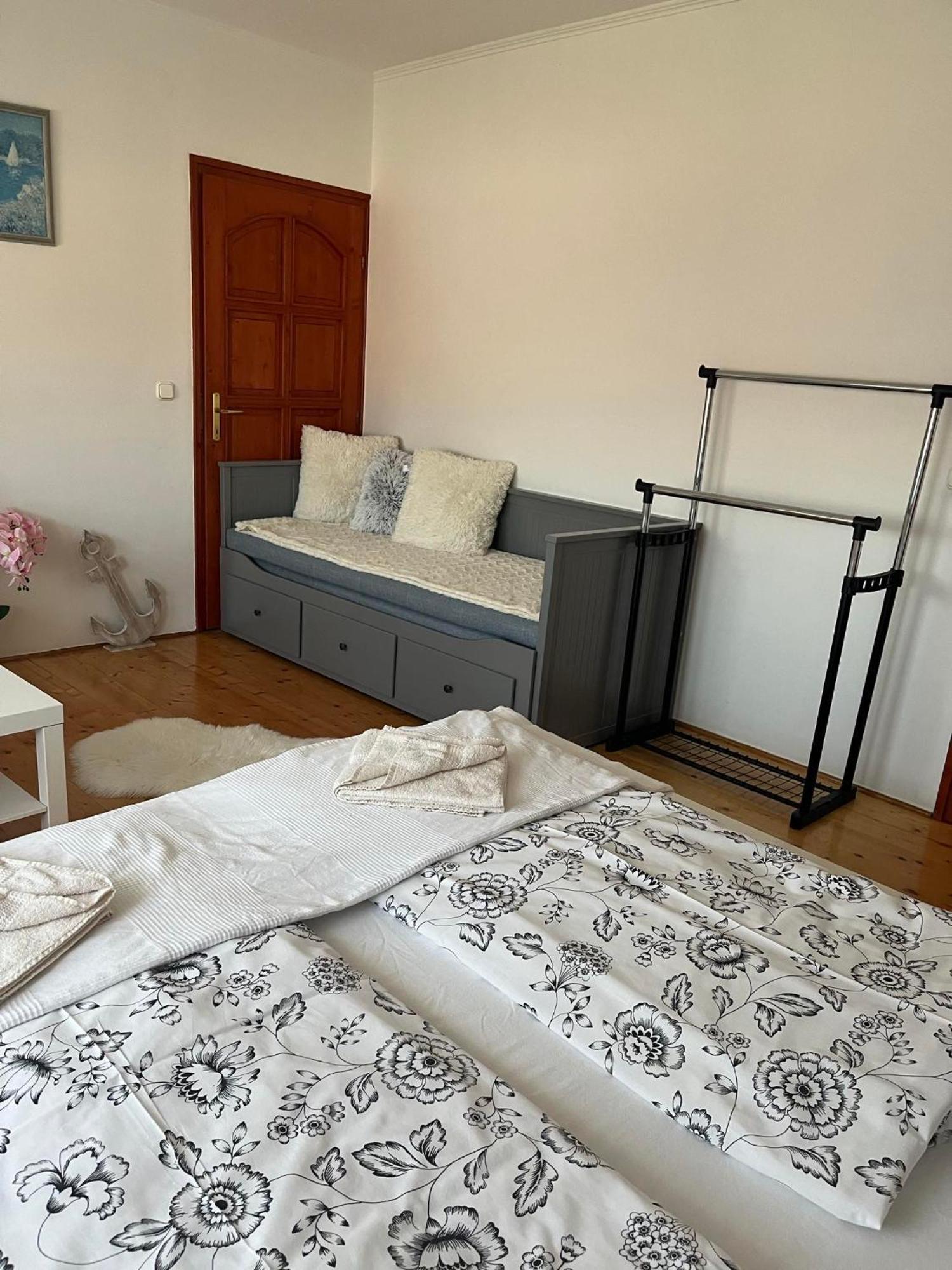 Rege Apartman 2 อัลโชเอิร์ช ภายนอก รูปภาพ